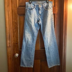 Great condition men’s American Eagle classic boot jeans size 31x34